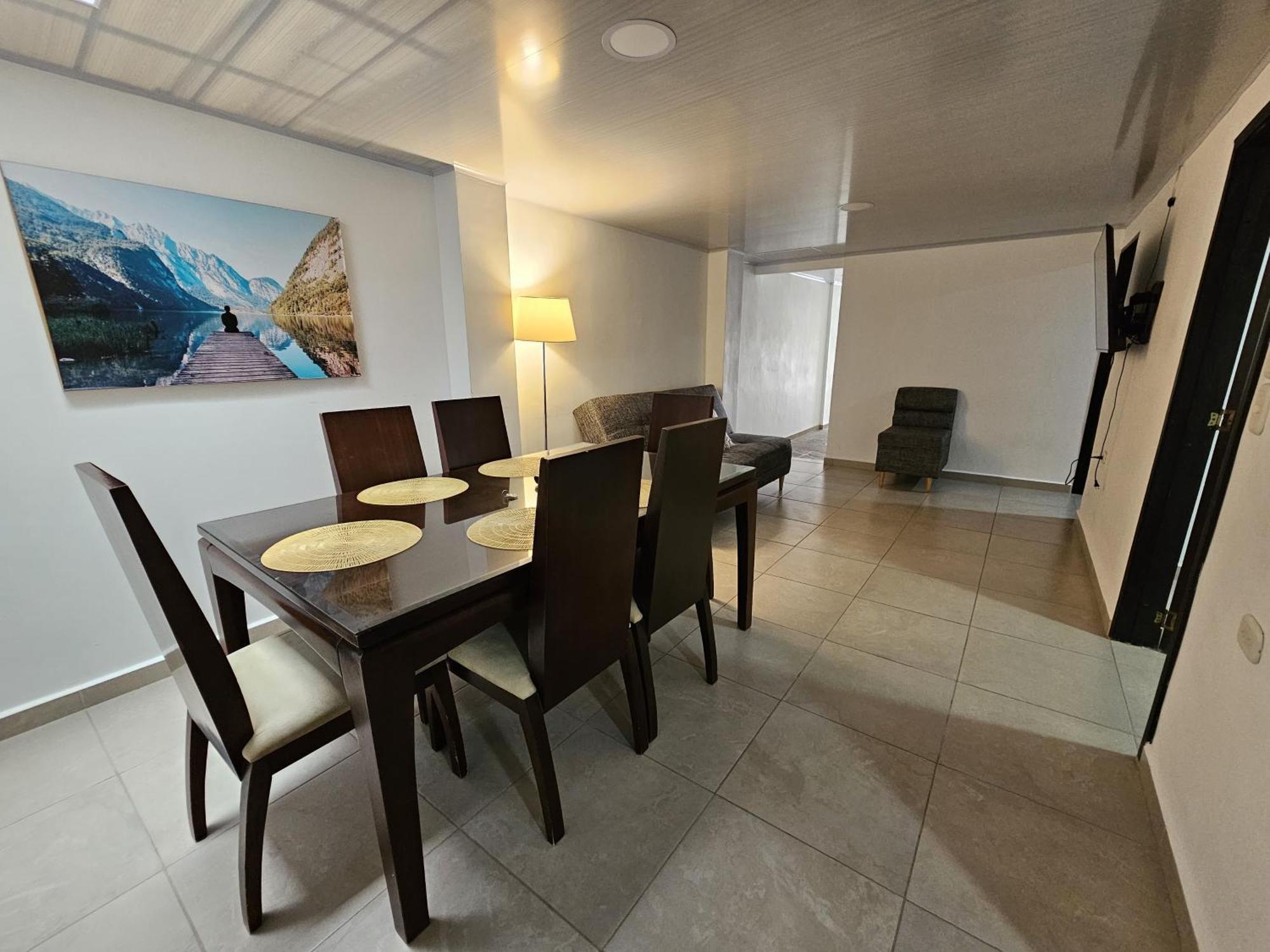 Espacioso En Circunvalar Por Parceros Group Apartment *